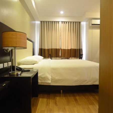 זמבואנגה Ever O Business Hotel מראה חיצוני תמונה